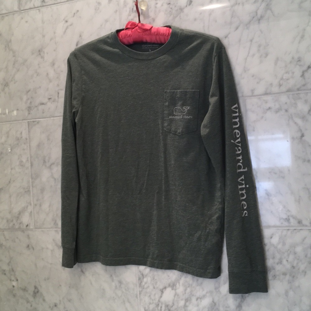 Vineyard vines green long sleeve shirt-